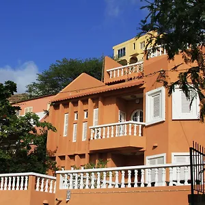 Vila Mira Mar Bed & Breakfast