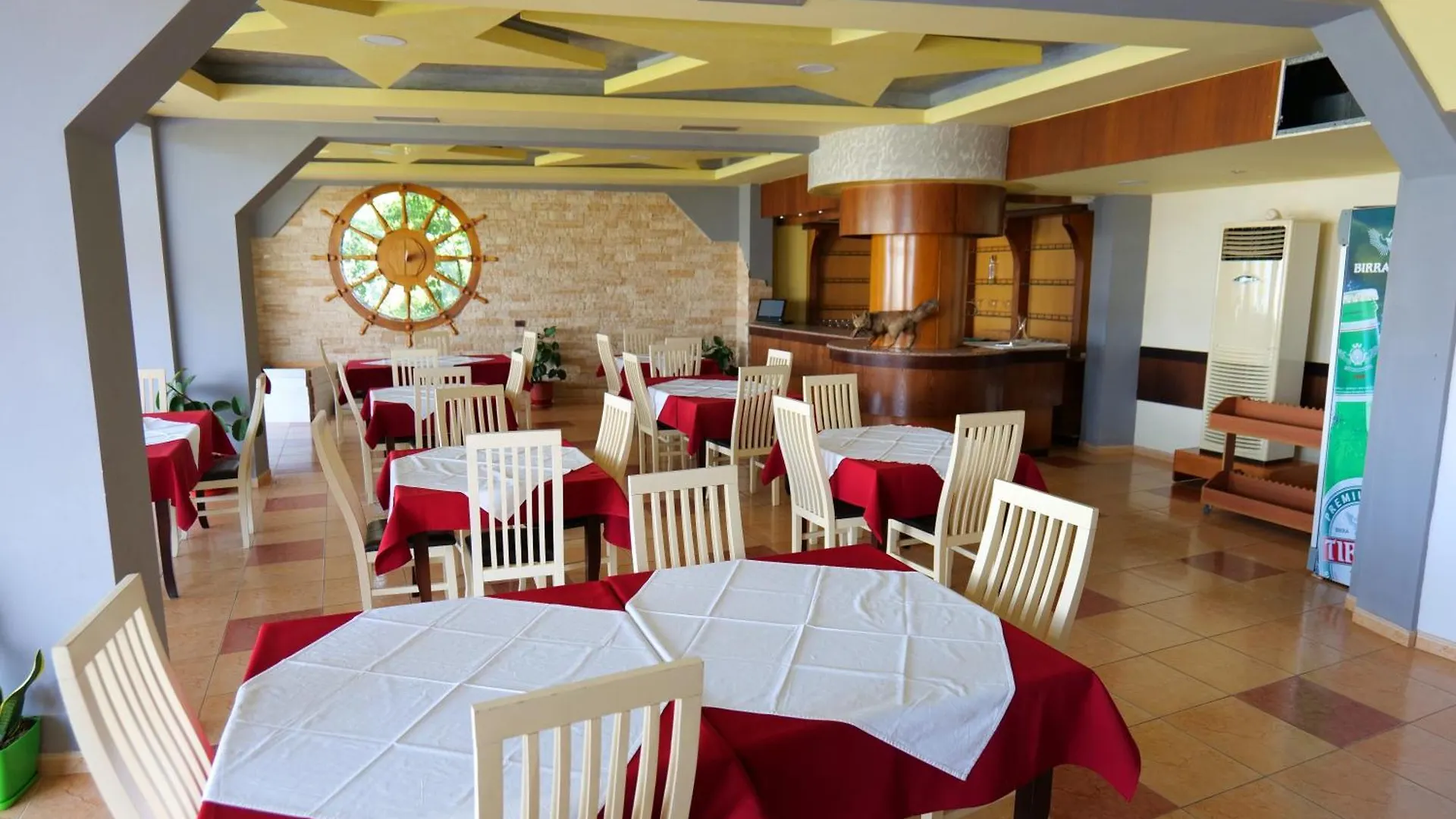 Edva Resort Radhimë
