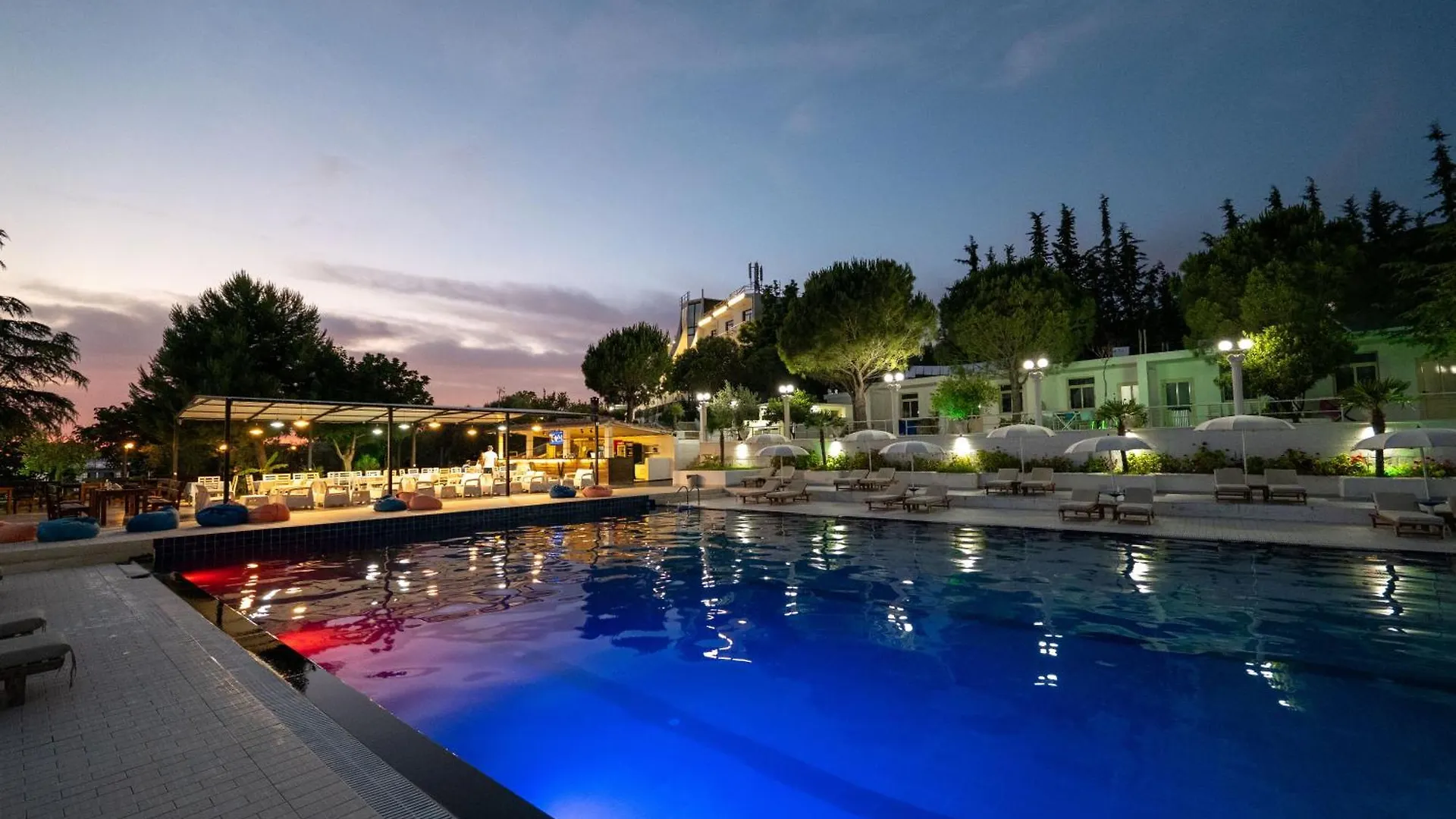 Edva Resort Radhimë