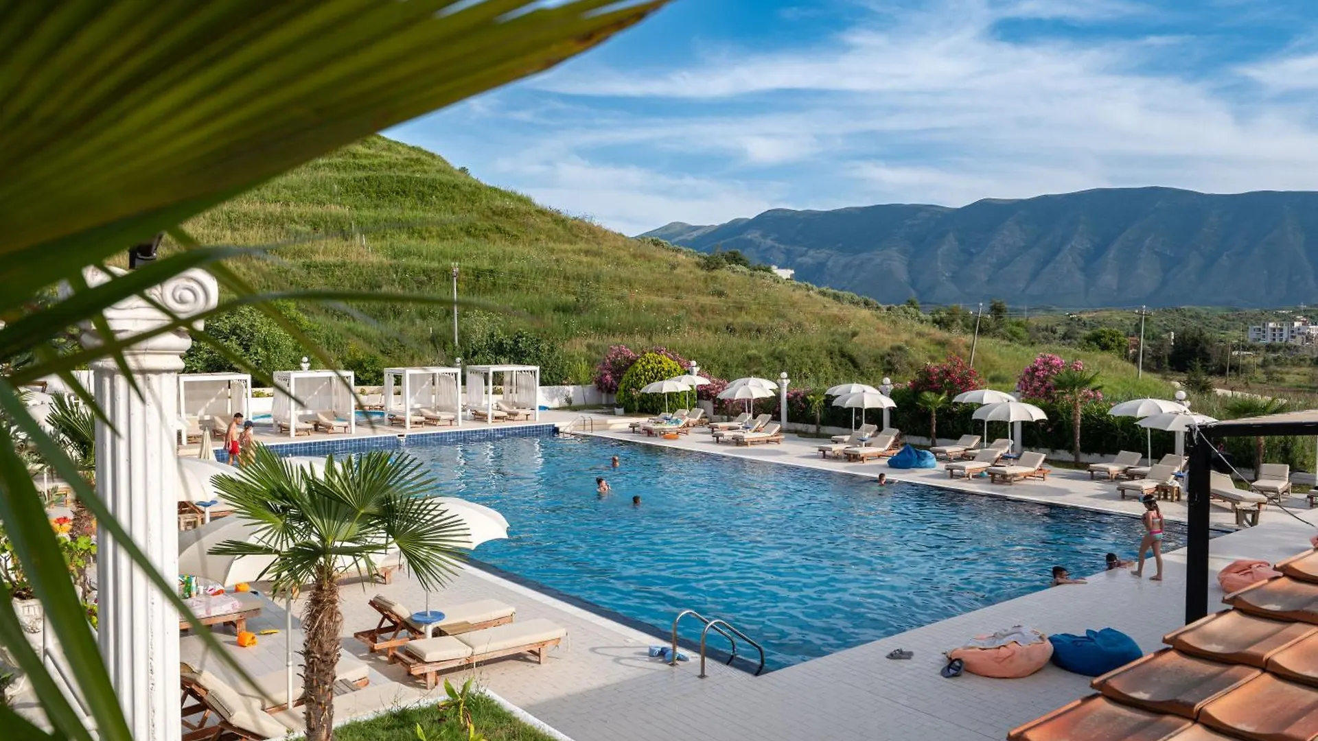 Hotel Edva Resort Radhimë