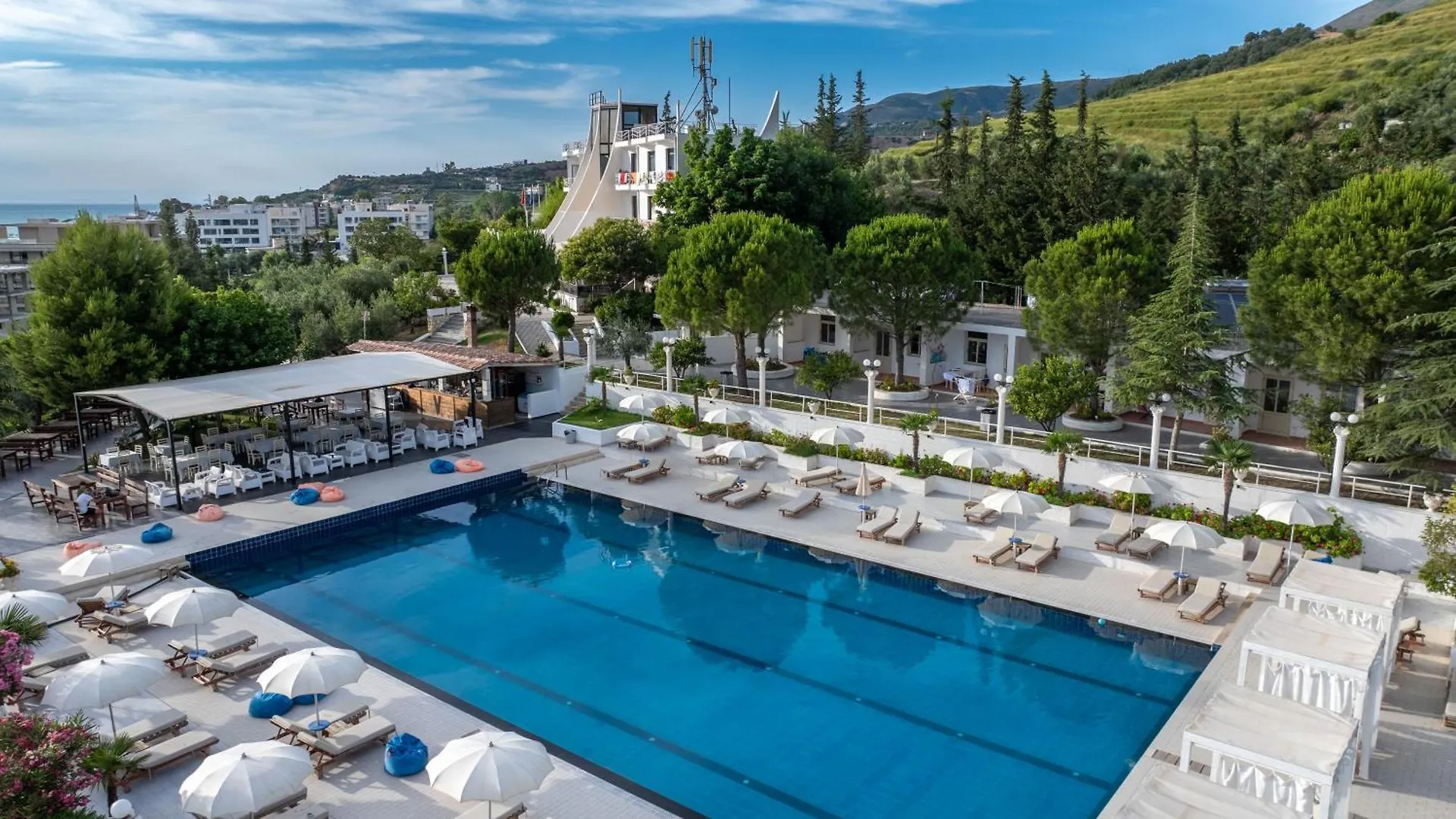 **** Hotel Edva Resort Radhimë Albania