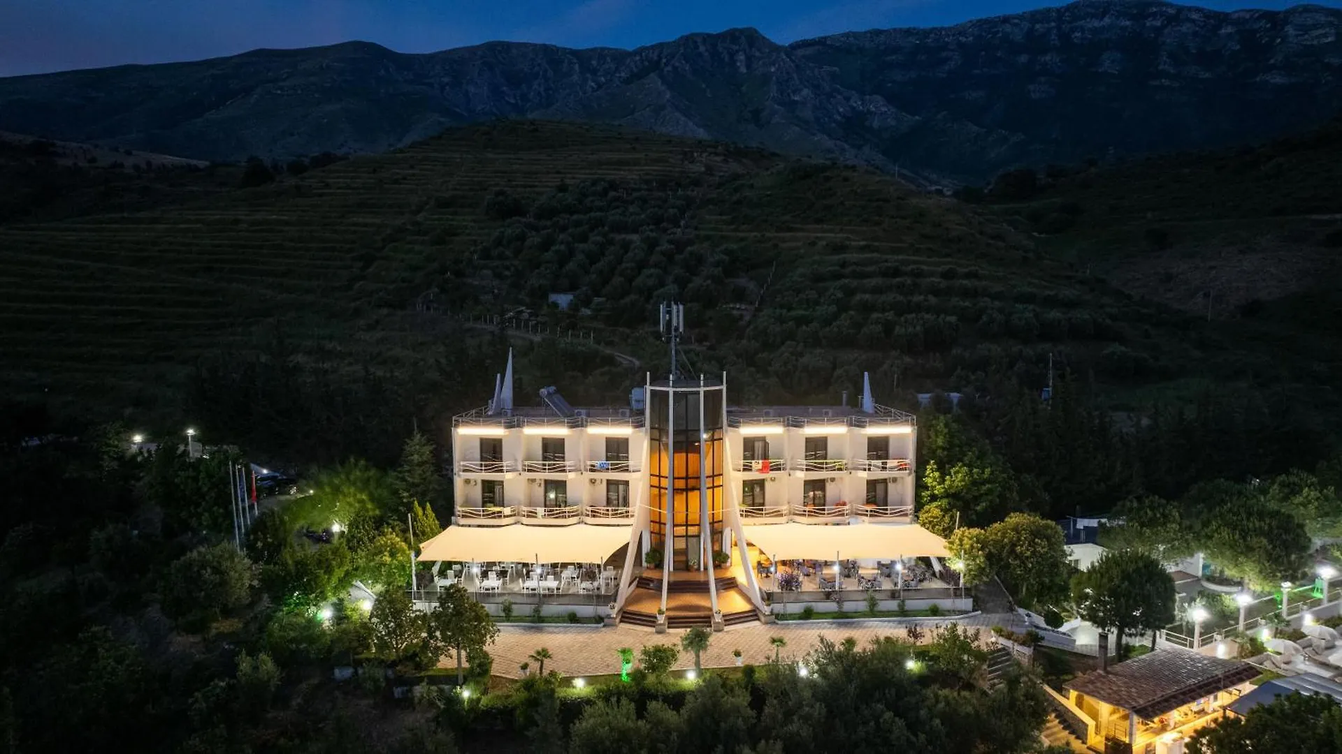 Hotel Edva Resort Radhimë